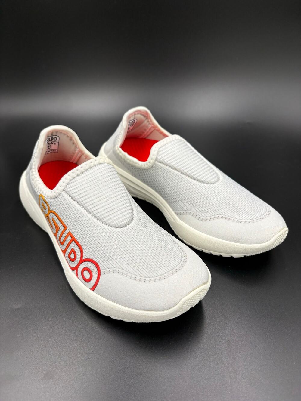 Psudo Women’s Logo Sport White Slip On Sneakers Size 6 New with Box
